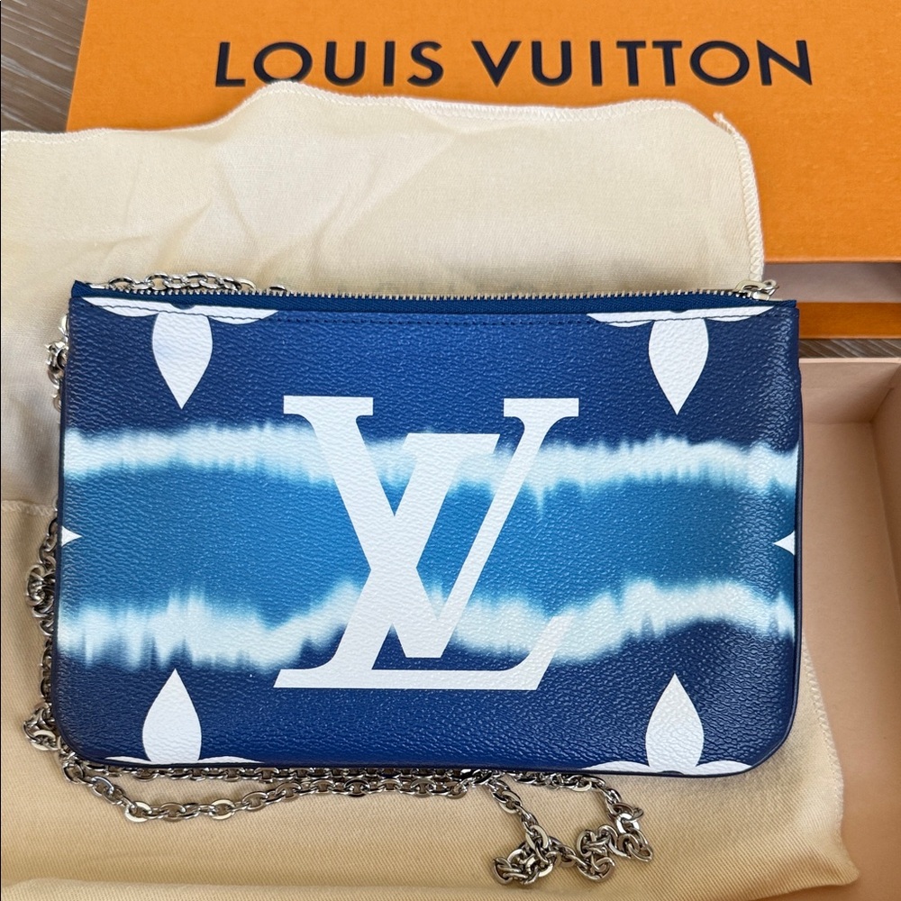 Louis Vuitton Escale Pochette Double Zip